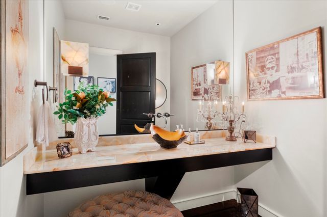 45 Palisades Boulevard, Longview, TX 75605