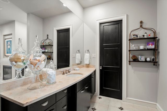 45 Palisades Boulevard, Longview, TX 75605