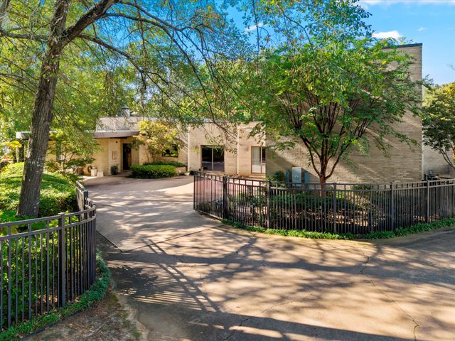 45 Palisades Boulevard, Longview, TX 75605