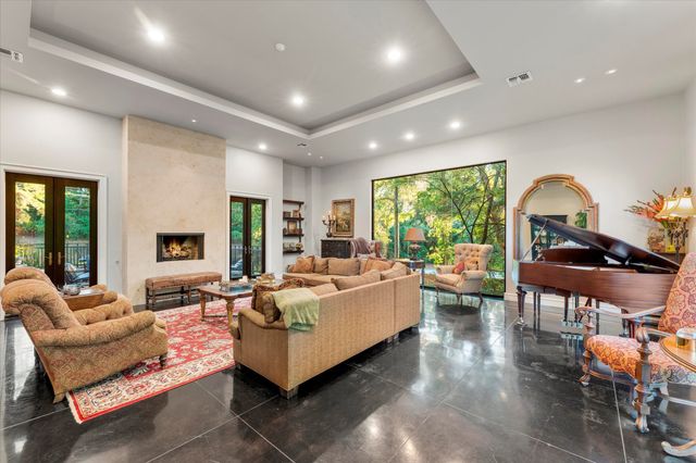 45 Palisades Boulevard, Longview, TX 75605