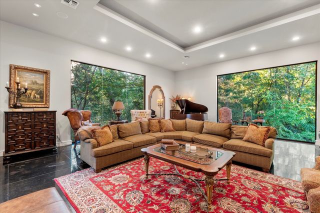 45 Palisades Boulevard, Longview, TX 75605