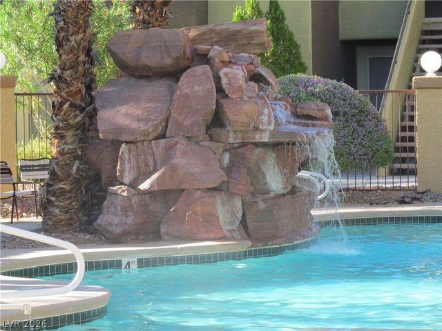 7950 West Flamingo Road 2048, Las Vegas, NV 89147