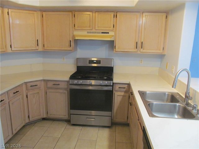 7950 West Flamingo Road 2048, Las Vegas, NV 89147