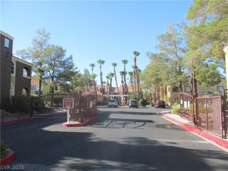 7950 West Flamingo Road 2048, Las Vegas, NV 89147