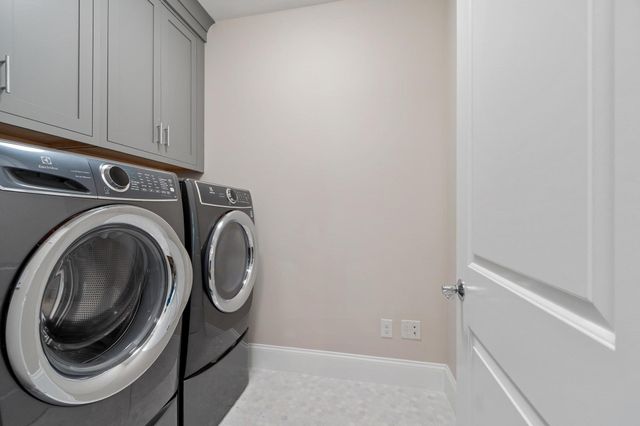 1 Garrison Way 1, Carlisle, MA 01741