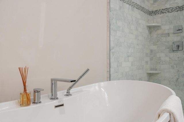 1 Garrison Way 1, Carlisle, MA 01741