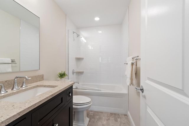 1 Garrison Way 1, Carlisle, MA 01741