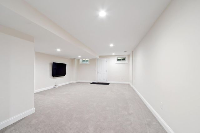 1 Garrison Way 1, Carlisle, MA 01741