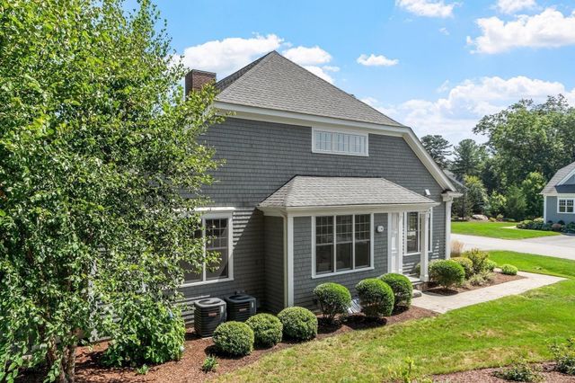 1 Garrison Way 1, Carlisle, MA 01741