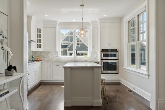 1 Garrison Way 1, Carlisle, MA 01741