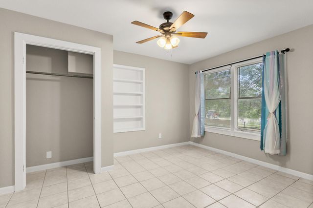 600 Windrush, Canyon Lake, TX 78133