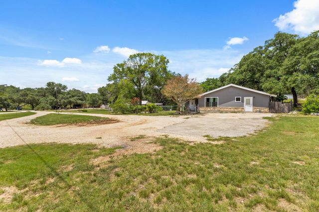 600 Windrush, Canyon Lake, TX 78133