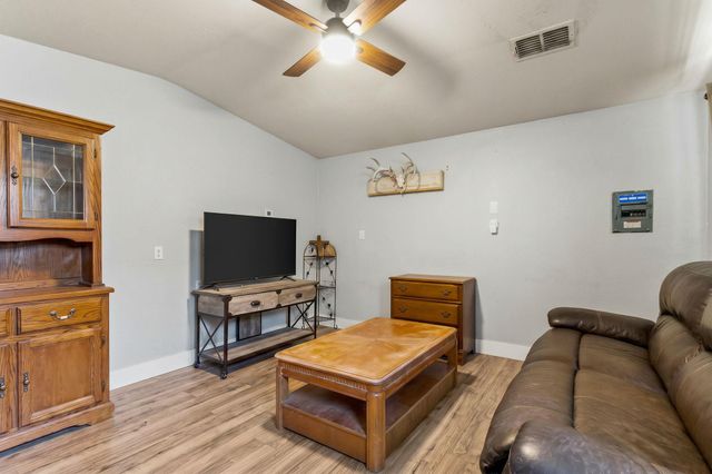 600 Windrush, Canyon Lake, TX 78133