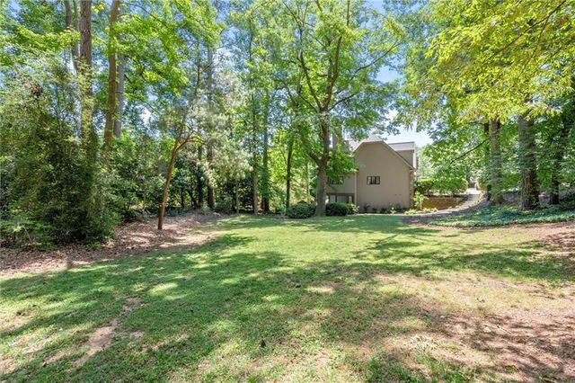 459 Atlanta Country Club Drive SE, Marietta, GA 30067