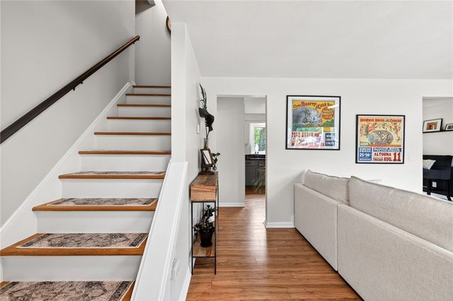 20 Hertford Way, Brighton, NY 14610