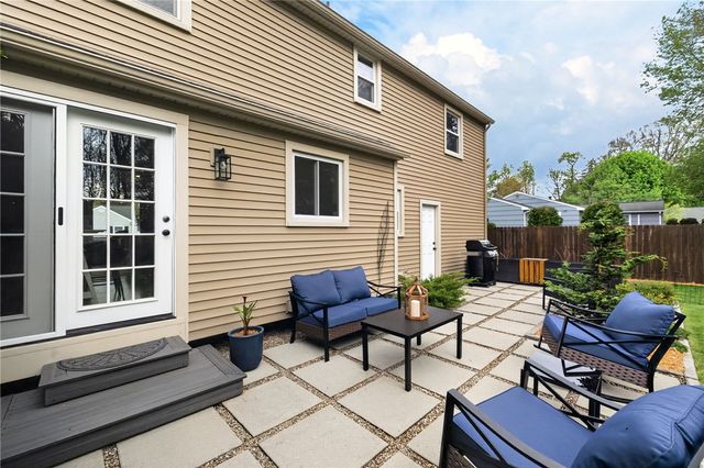 20 Hertford Way, Brighton, NY 14610