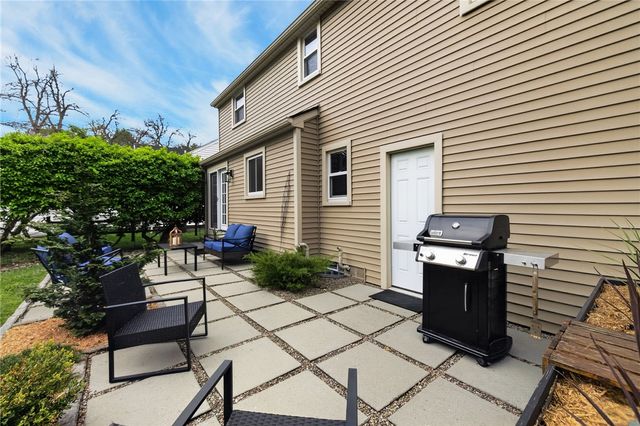 20 Hertford Way, Brighton, NY 14610