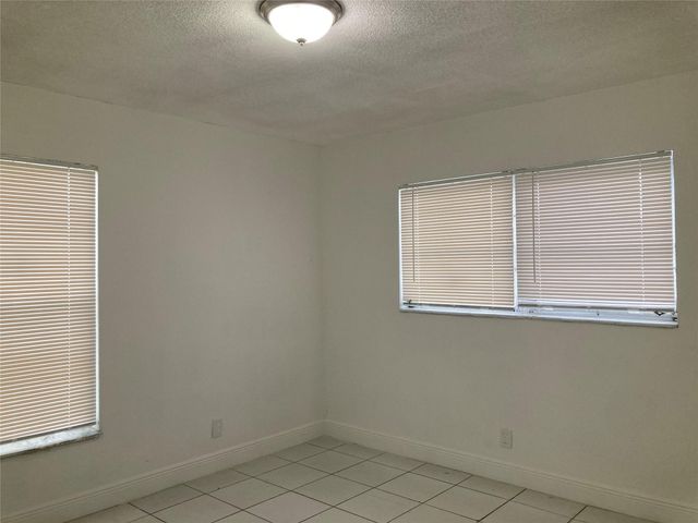 6230 SW 4th Place, Margate, FL 33068