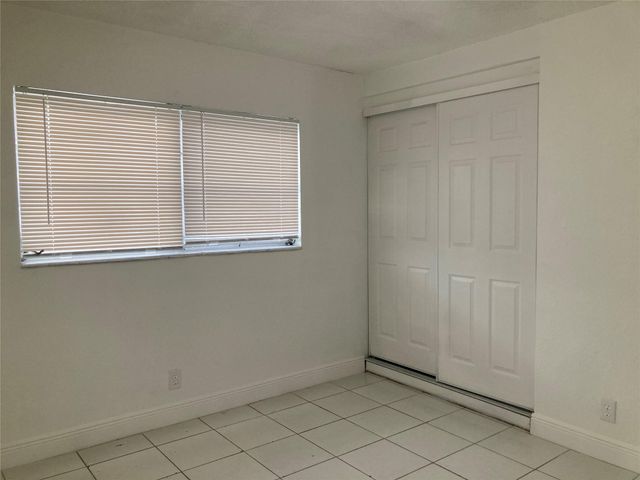 6230 SW 4th Place, Margate, FL 33068