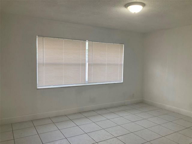 6230 SW 4th Place, Margate, FL 33068