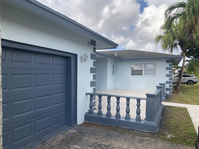 6230 SW 4th Place, Margate, FL 33068