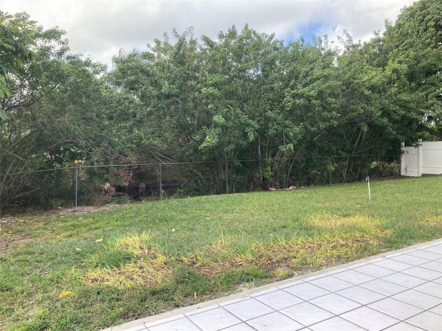 6230 SW 4th Place, Margate, FL 33068