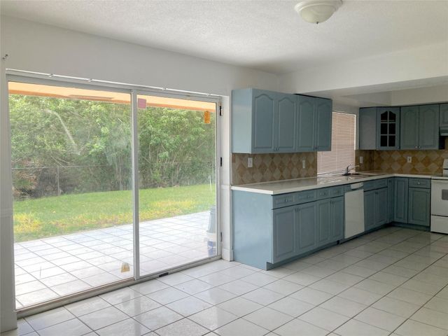 6230 SW 4th Place, Margate, FL 33068