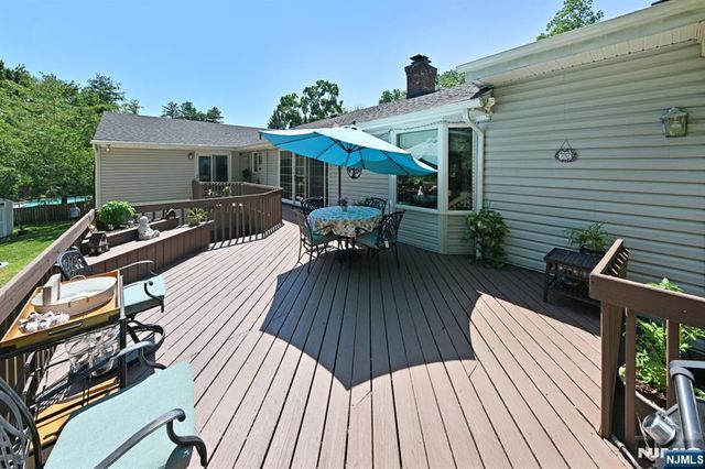 12 Heatherhill Lane, Woodcliff Lake, NJ 07677