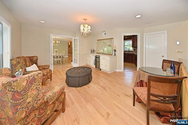 12 Heatherhill Lane, Woodcliff Lake, NJ 07677