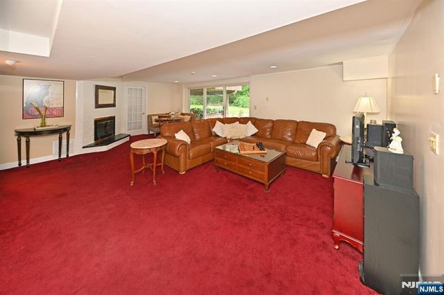 12 Heatherhill Lane, Woodcliff Lake, NJ 07677