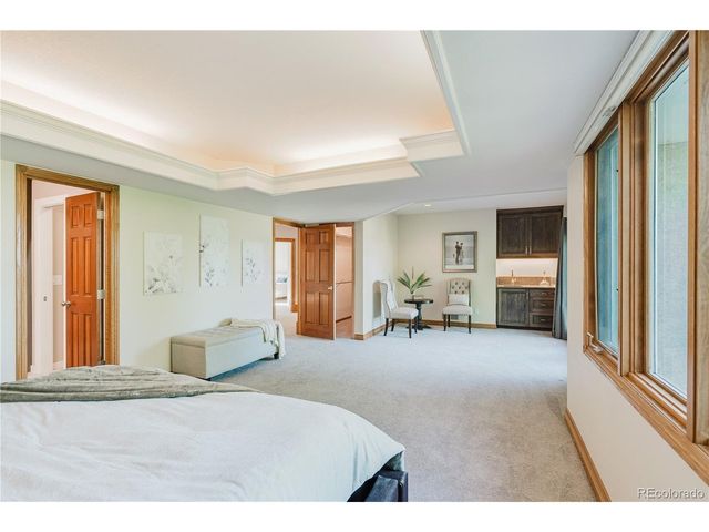 8024 Fox Hill Dr, Longmont, CO 80504
