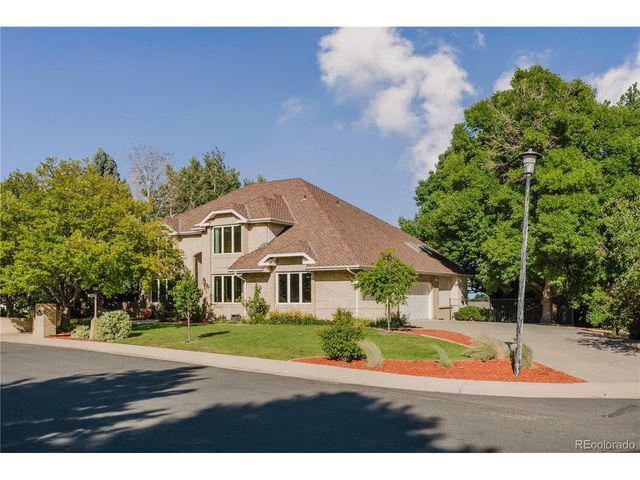 8024 Fox Hill Dr, Longmont, CO 80504