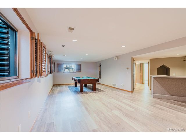 8024 Fox Hill Dr, Longmont, CO 80504