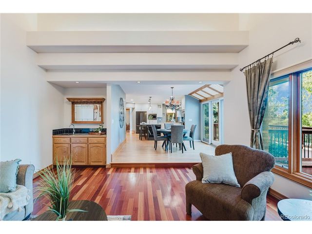 8024 Fox Hill Dr, Longmont, CO 80504