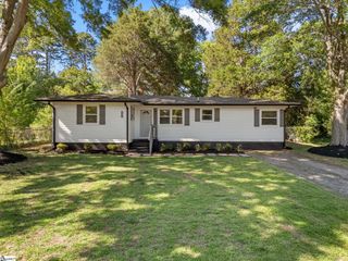 255 Hazelwood Avenue, Spartanburg, SC 29302