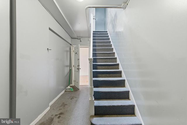 2801 W GIRARD AVE, Philadelphia, PA 19130