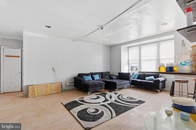 2801 W GIRARD AVE, Philadelphia, PA 19130