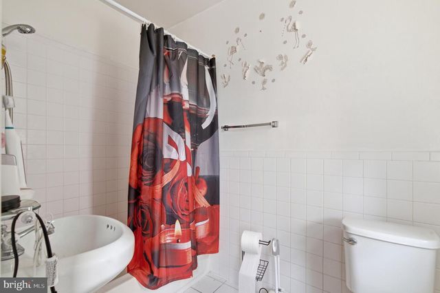 2801 W GIRARD AVE, Philadelphia, PA 19130