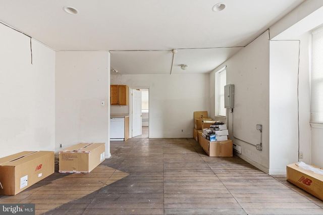 2801 W GIRARD AVE, Philadelphia, PA 19130