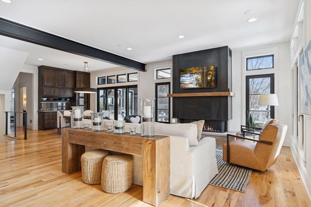 373 Park Street E, Wayzata, MN 55391