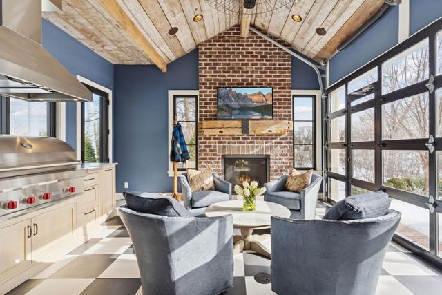 373 Park Street E, Wayzata, MN 55391