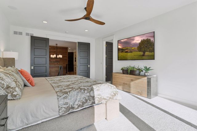 373 Park Street E, Wayzata, MN 55391