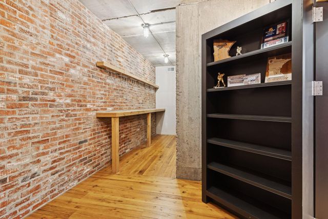 373 Park Street E, Wayzata, MN 55391