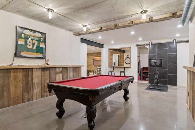 373 Park Street E, Wayzata, MN 55391