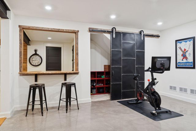 373 Park Street E, Wayzata, MN 55391