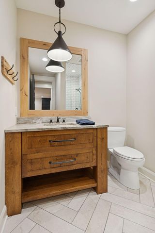 373 Park Street E, Wayzata, MN 55391