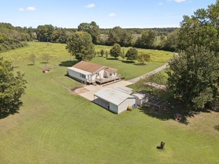 112 Saint Mary Rd, Loretto, TN 38469