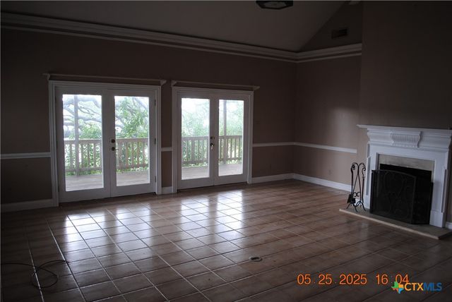 817 Santa Maria Road, Salado, TX 76571