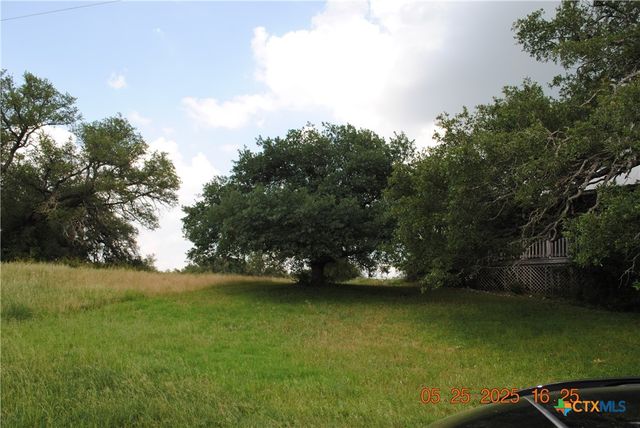 817 Santa Maria Road, Salado, TX 76571
