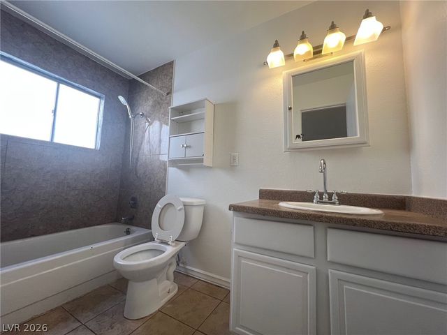 2781 ELDORA Circle B, Las Vegas, NV 89146
